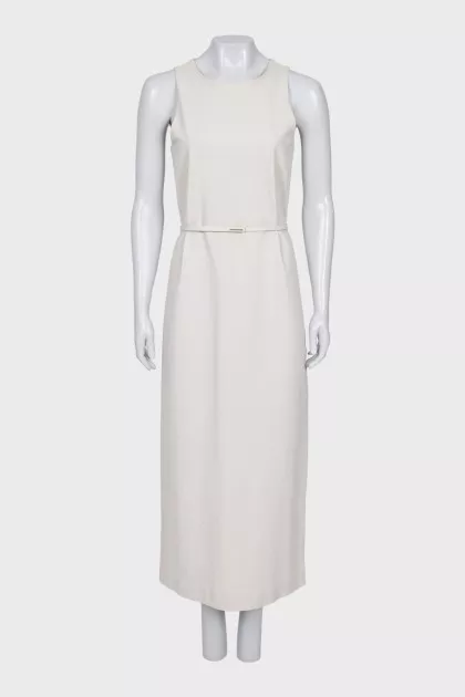 Fitted dress with zipper and hook closure