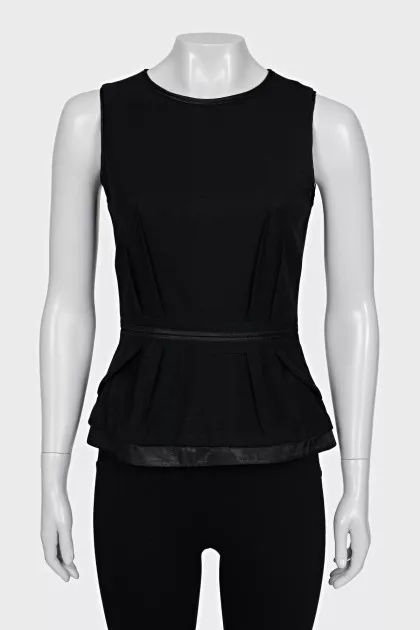 Fitted top with zipper