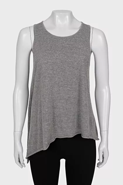 Loose top decorated with rhinestones