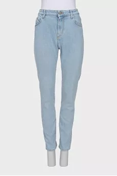 Tapered fit blue jeans