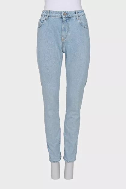 Tapered fit blue jeans