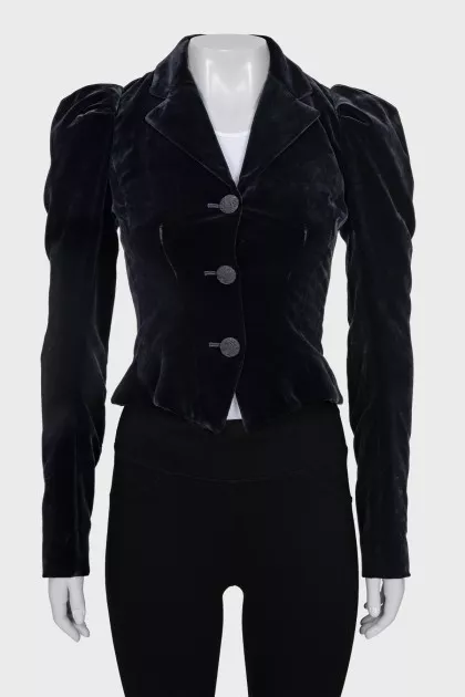 Cropped black jacket
