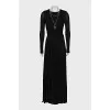 Maxi dress decorated with a necklace