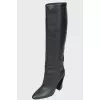 High boots without fasteners