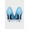 Leather pumps with contrasting toes