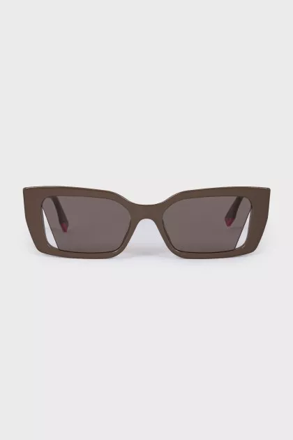 Sunglasses with colored inserts