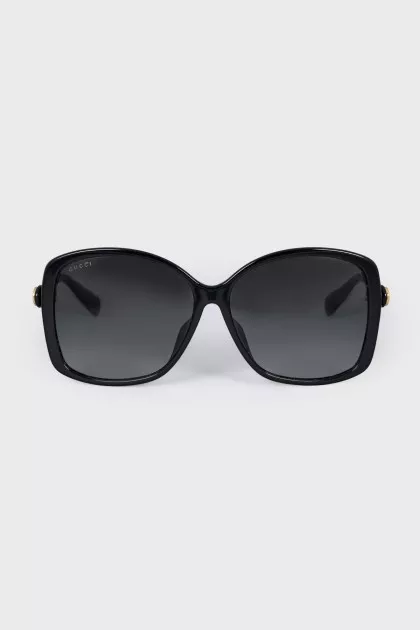Grand-shaped sunglasses with logo