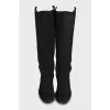 Suede boots with a silver buckle