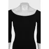 Fitted dress with sleeves