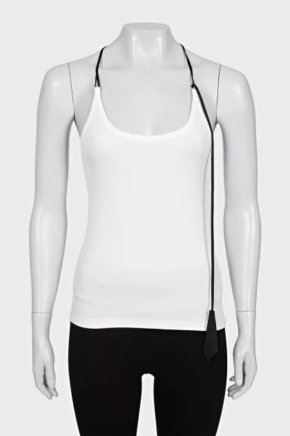 Fitted tank top with contrasting detail