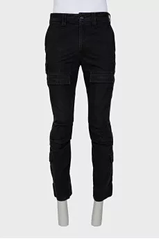 Men's trousers with patch pockets