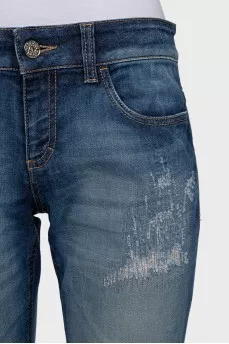 Джинсы slim fit с вышивкой на кармане
