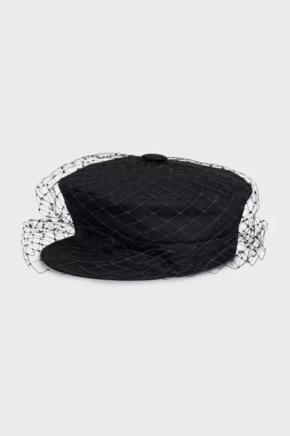 Black cap with mesh