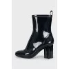 Rubber boots with heels