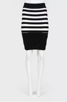 Black and white striped skirt with tag
