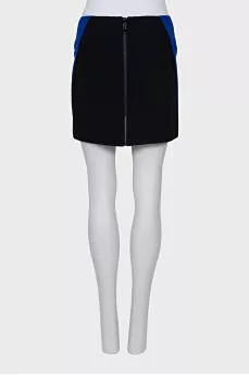 Mini skirt with a zipper