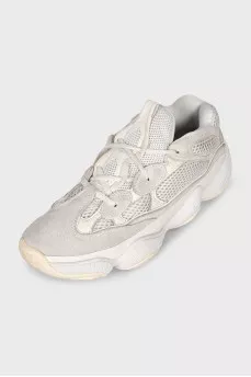 Кроссовки белого цвета Yeezy 500