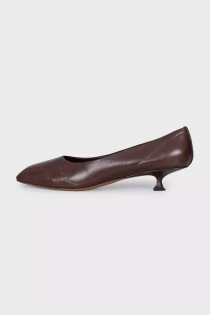 Red leather low-heeled shoes
