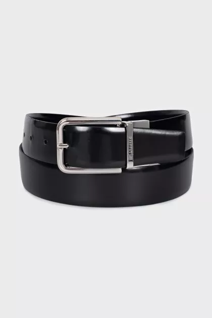 Men's black leather belt with buckle