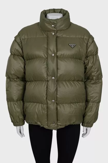 Straight-cut down jacket with a high collar