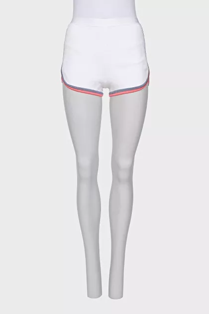 Shorts with contrasting trim