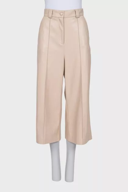Wide-leg trousers made of eco-leather