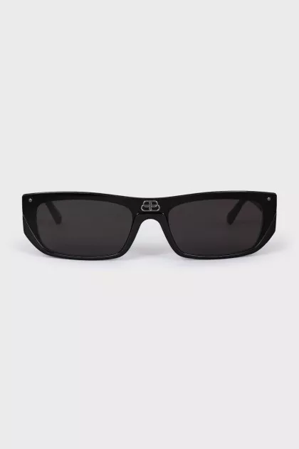 Rectangular sunglasses with logo