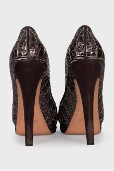 Brown open-toe shoes