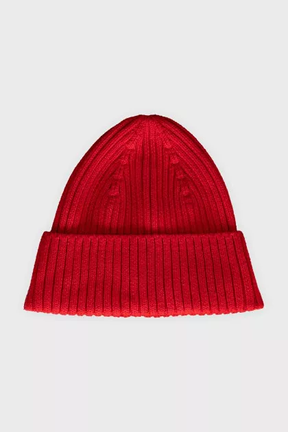 Red knitted hat