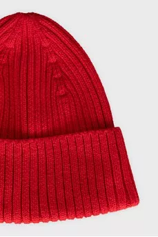 Red knitted hat