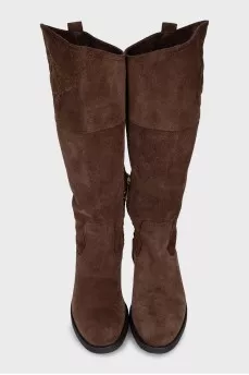 Brown suede boots with embossing