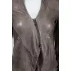 A fitted shortened zipper jacket