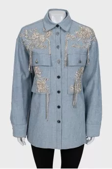 Джинсовая oversize рубашка со стразами