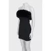 Sleeveless dress decorated with fur