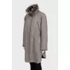 Fitted coat with a detachable collar