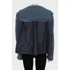 Loose-fitting jacket with hooks and tag