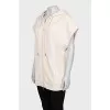 Sleeveless sports jacket