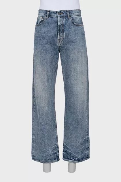 Men's blue jeans with a distressed effect