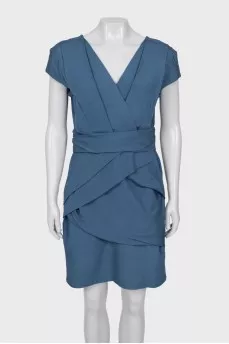 Fitted blue dress with a zipper