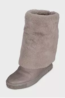 Утепленные сапоги с меховым верхом