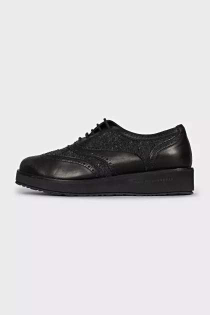 Brown leather brogues