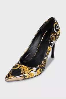 Leather pumps with signature print