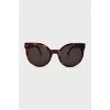 Brown sunglasses with round frames