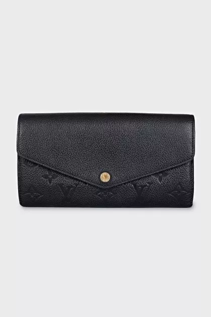 Black leather wallet with branded embossing