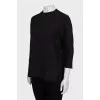 Straight cut blouse with a zipper on the back
