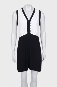 Straight dress with lace top