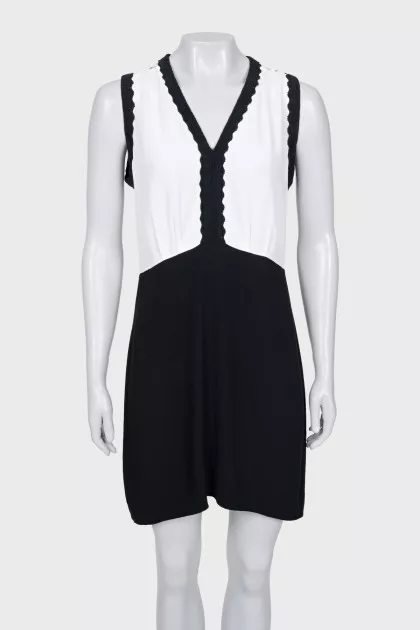 Straight dress with lace top