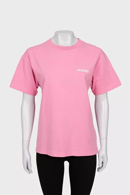 Pink T-shirt with brand logo