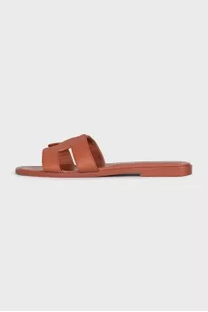 Brown leather Oran flip-flops