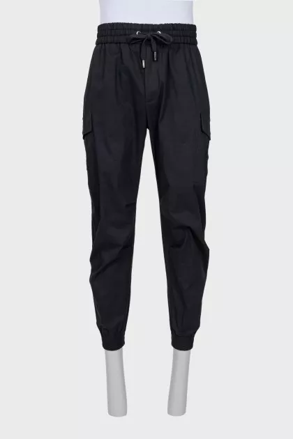 Men's tapered trousers with patch pockets